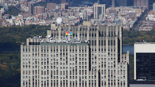 Das Comcast Building des Rockefeller Centers mit der Aussichtsplattform "Top Of The Rock"